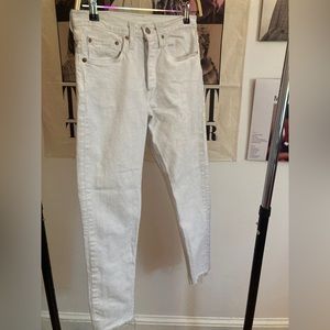 White Levi’s 501 Skinny Jeans